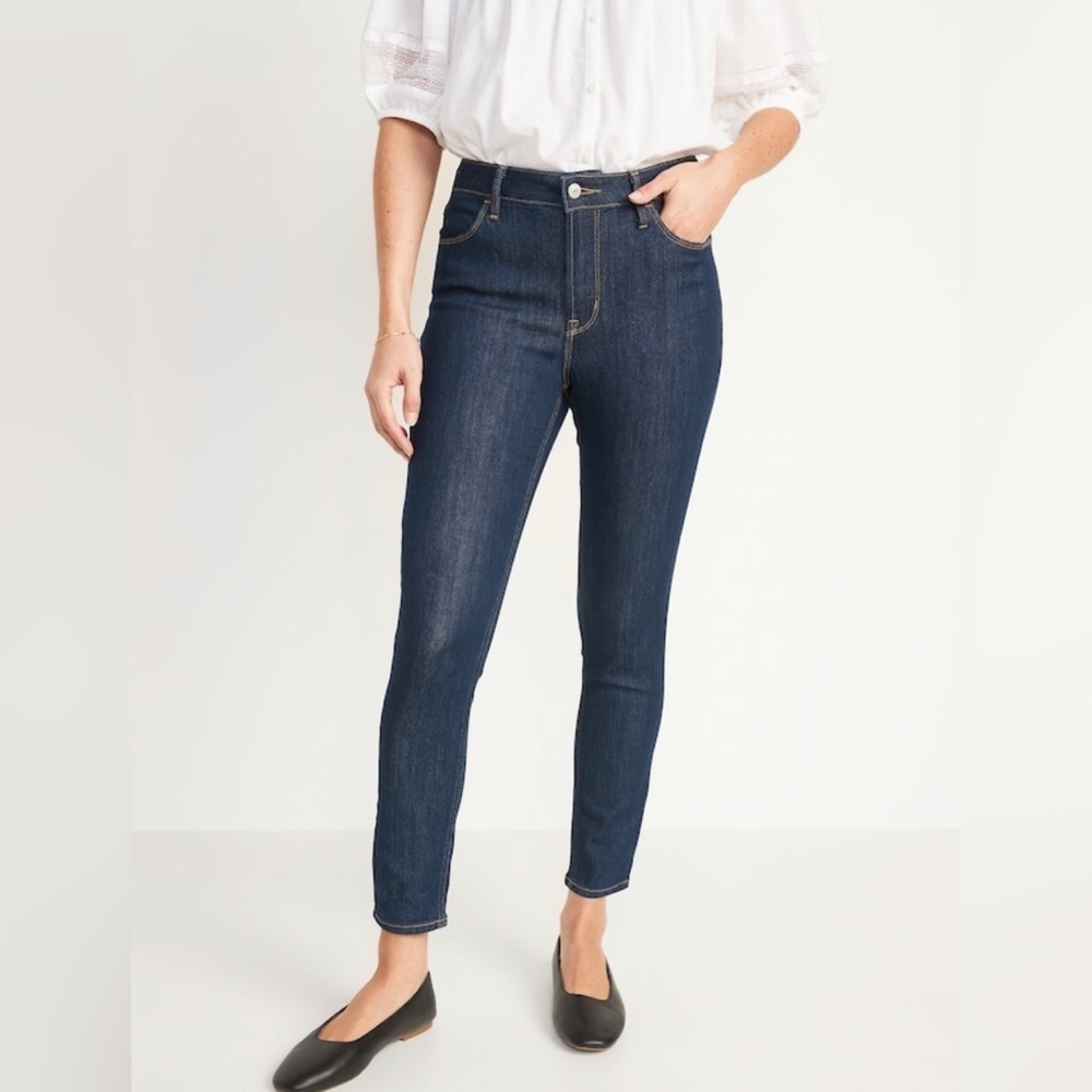 NWT! Old Navy High-Waisted Wow Super-Skinny Ankle Jeans - Size 8 🔔
